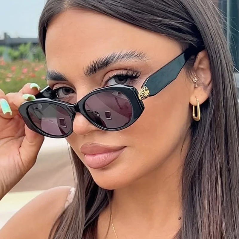 Dame elegant solbrille med stilige konturer Luvikno