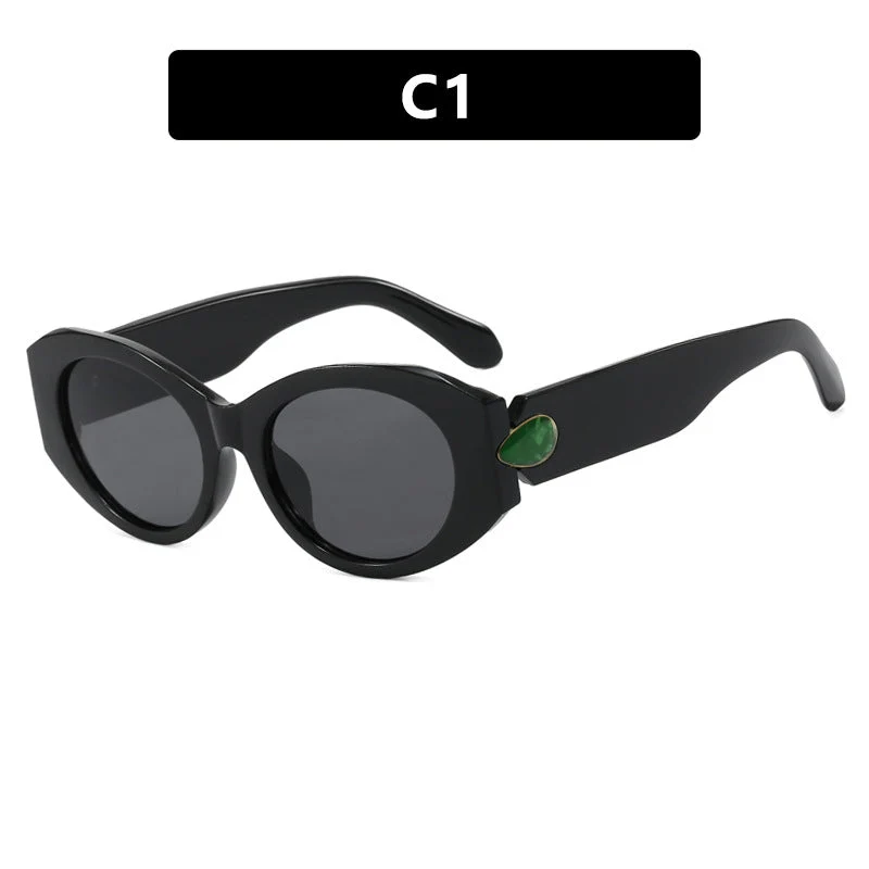 Dame elegant solbrille med stilige konturer Luvikno