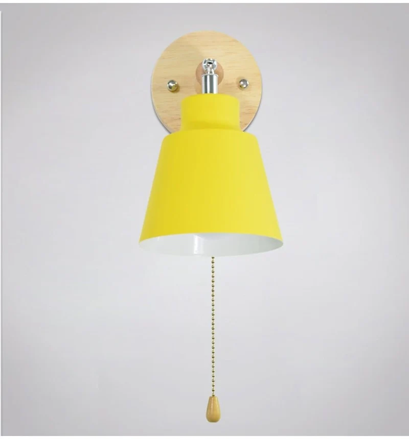 Vegglampe med trekkbryter - TwistGlow | Luvikno