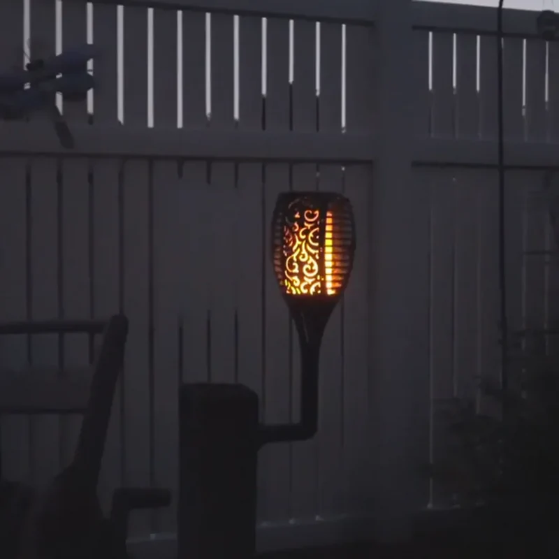 Hagefakkel LED-belysning - SolarFlame | Luvikno