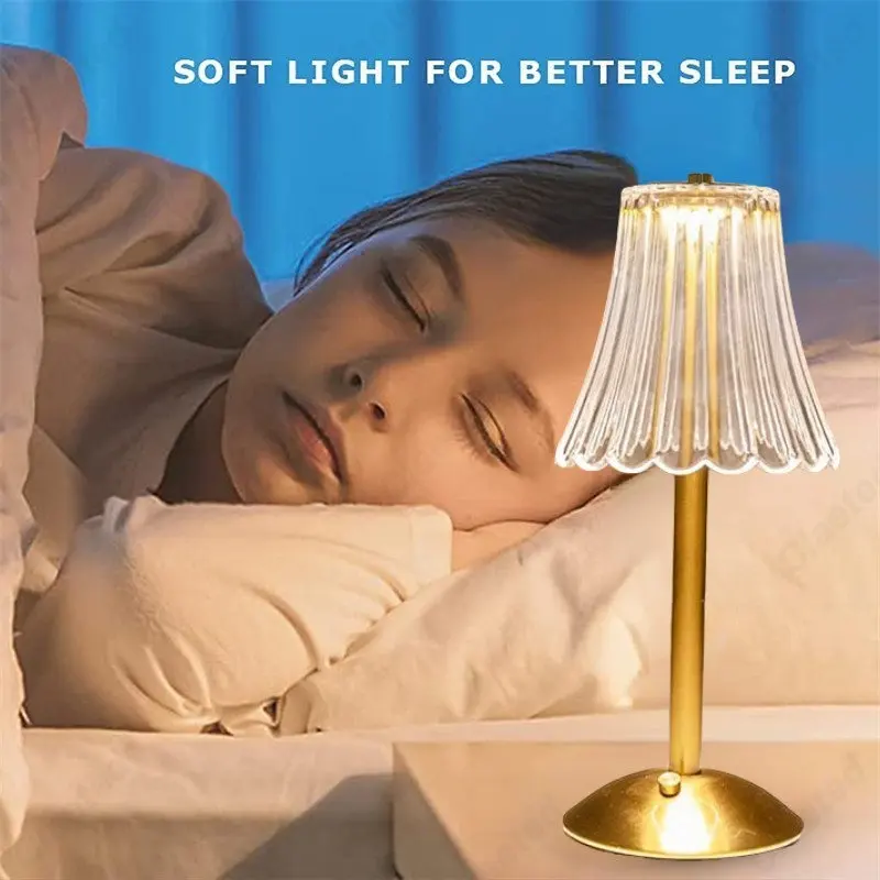 Trådlampe med krystaldekor og dimbar belysning - GlamLight | Luvikno