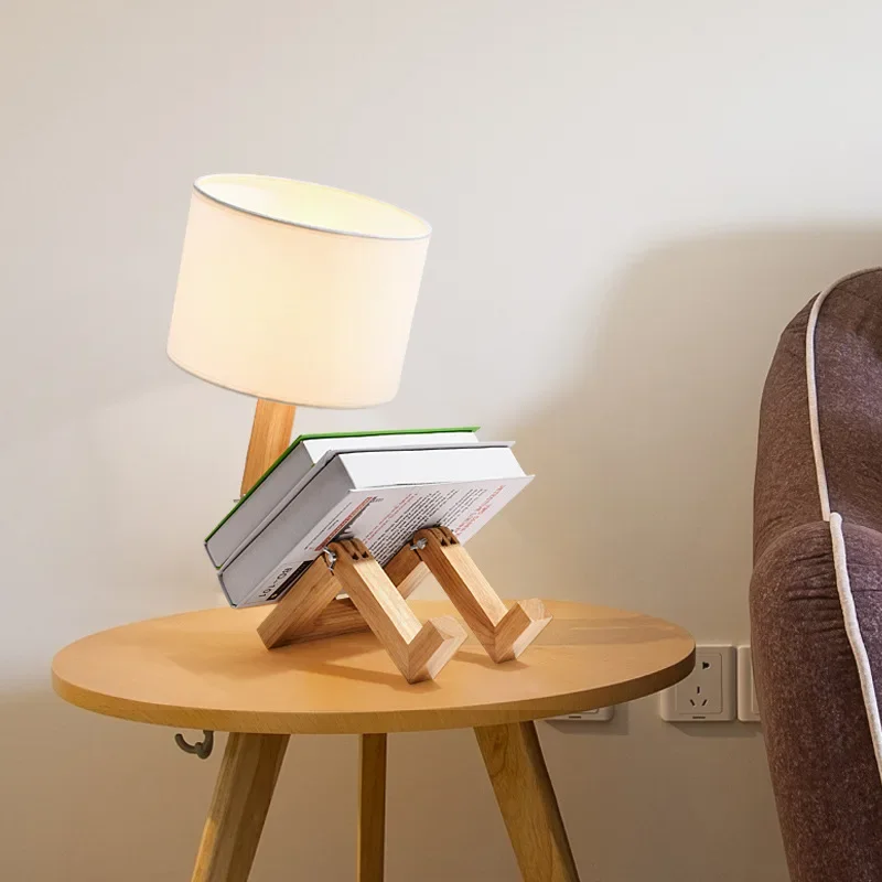 Trelampe med bokholder - RutanFlex | Luvikno