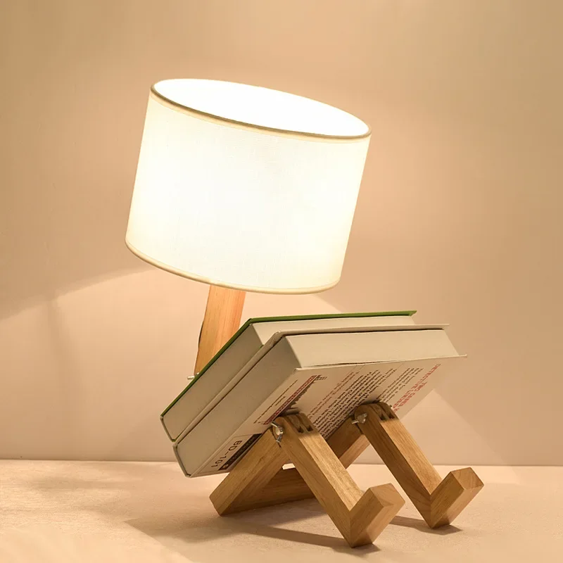 Trelampe med bokholder - RutanFlex | Luvikno