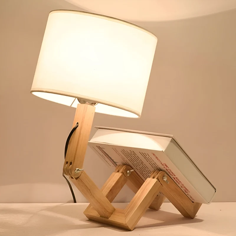 Fleksibel Robot Skrivebord Lampe Laget av Massivt Tre – LumoBot | Luvikno