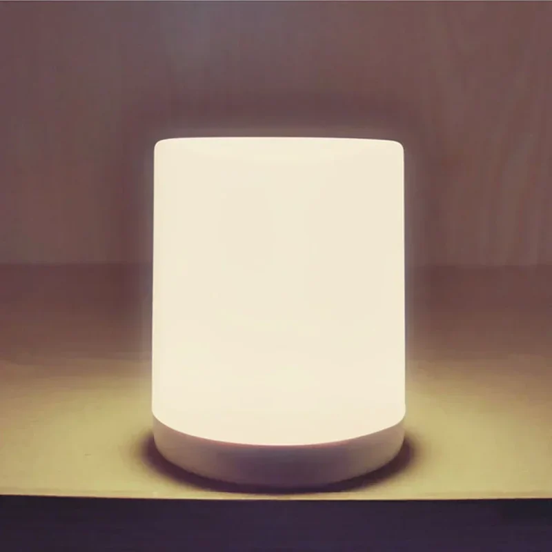 Dimmbar LED Bordlampe med USB-port - GlowEase | Luvikno