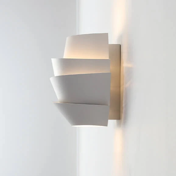 Skandinavisk Vegglampe med Doble Lyspunkt - NordGlow | Luvikno