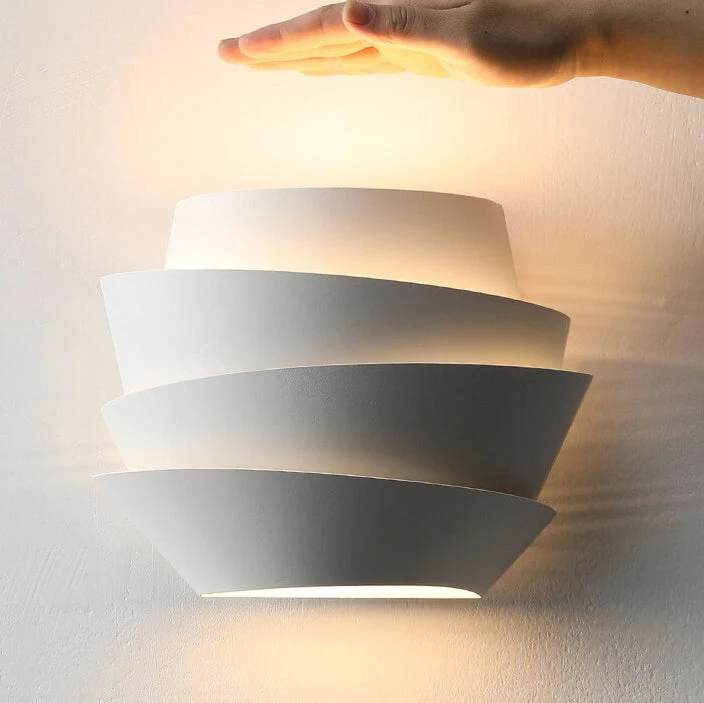Skandinavisk Vegglampe med Doble Lyspunkt - NordGlow | Luvikno
