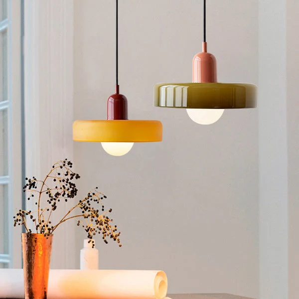 Farget glass pendellampe - BauLume | Luvikno