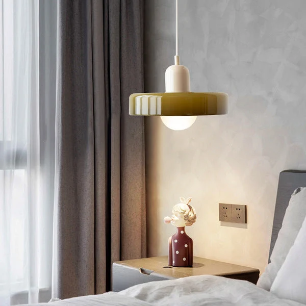 Farget glass pendellampe - BauLume | Luvikno