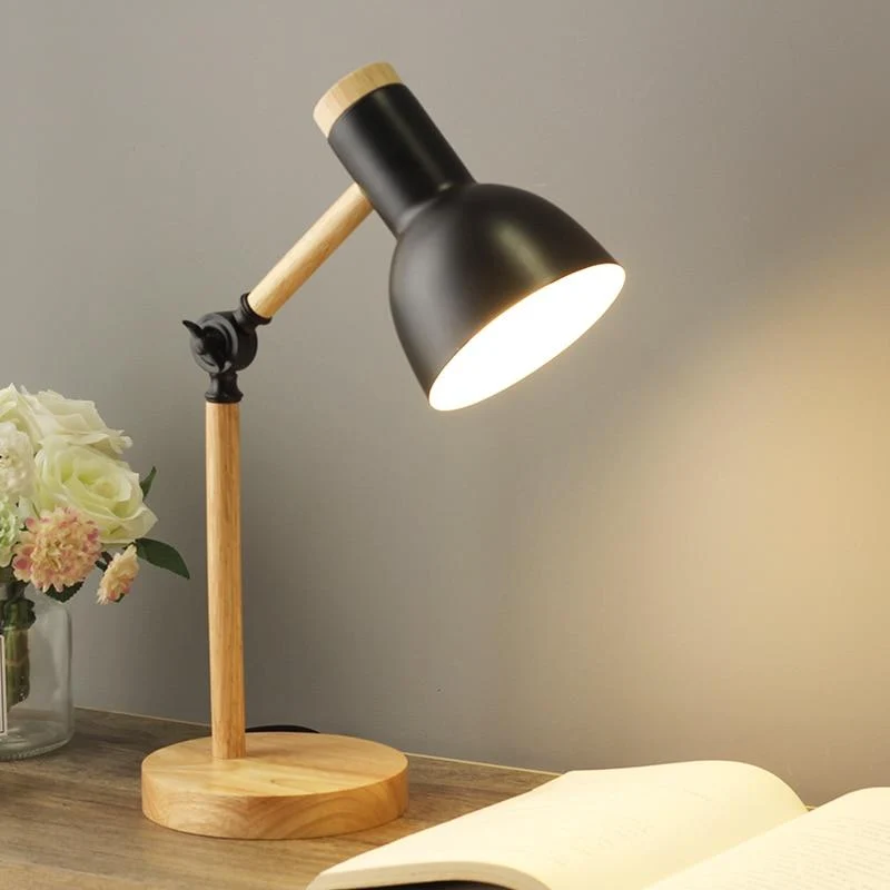 Tremmeskandinavisk bordlampe - LumiNord | Luvikno
