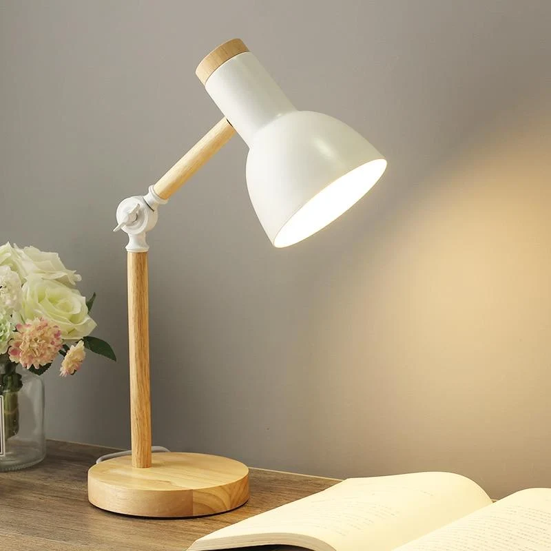 Tremmeskandinavisk bordlampe - LumiNord | Luvikno