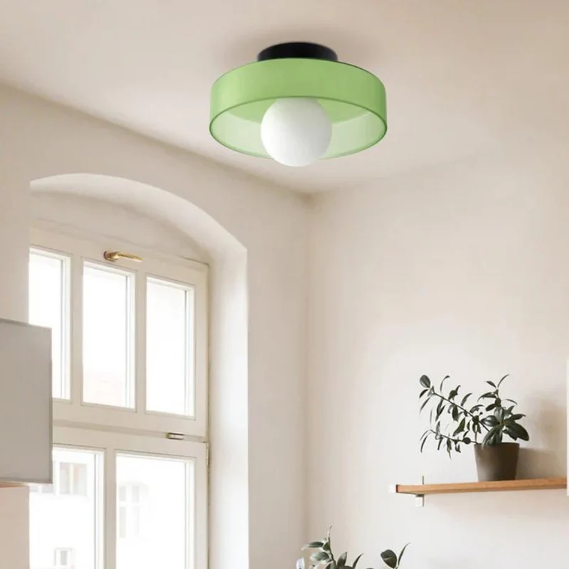 Rund Taklampe med Stilren Funksjonalitet - LumiSphere | Luvikno
