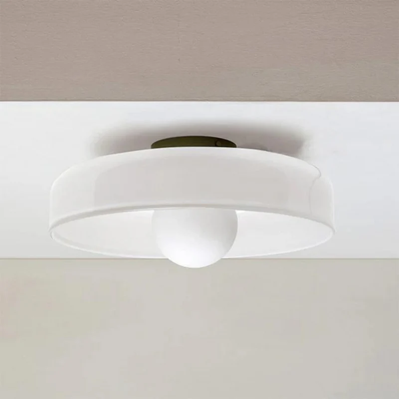 Rund Taklampe med Stilren Funksjonalitet - LumiSphere | Luvikno