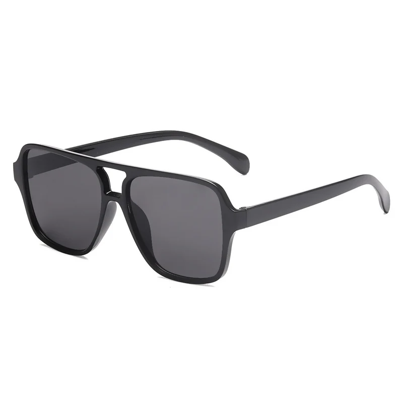 Dame kvadratisk solbrille med elegant overgangsramme Luvikno
