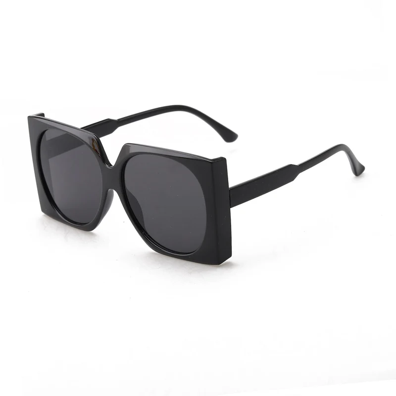 Dame Oversized solbriller i elegant ramme Luvikno