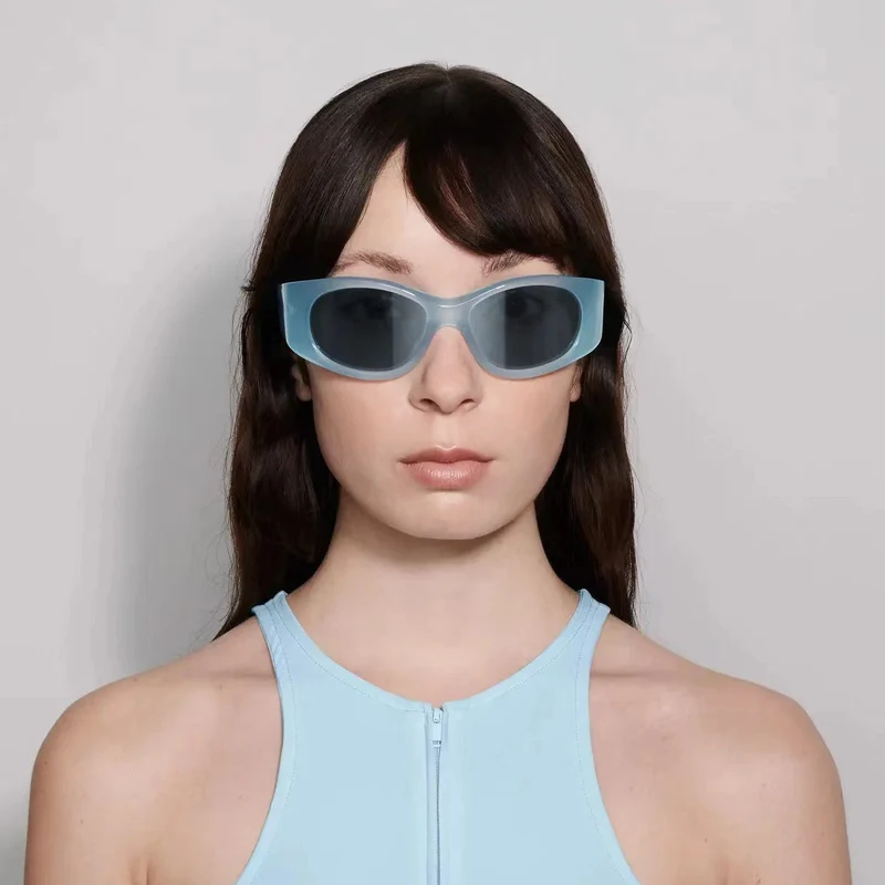 Dame moteriktig solbrille med høyverdig, ergonomisk design Luvikno