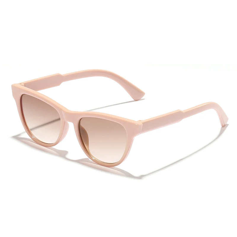 Damer moteriktige solbriller i elegant transparent design Luvikno