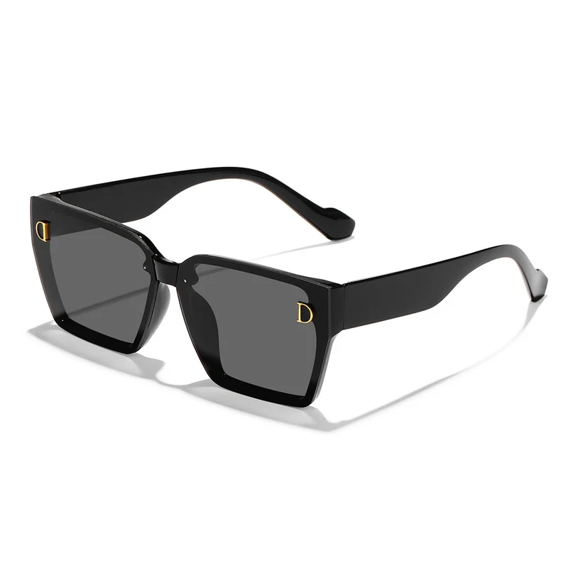 Dame moteriktig solbrille i unikt design med overdimensjonerte glass Luvikno