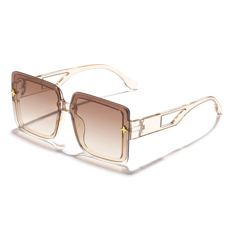 Dame moteriktig kvadratisk solbrille med elegant ramme Luvikno