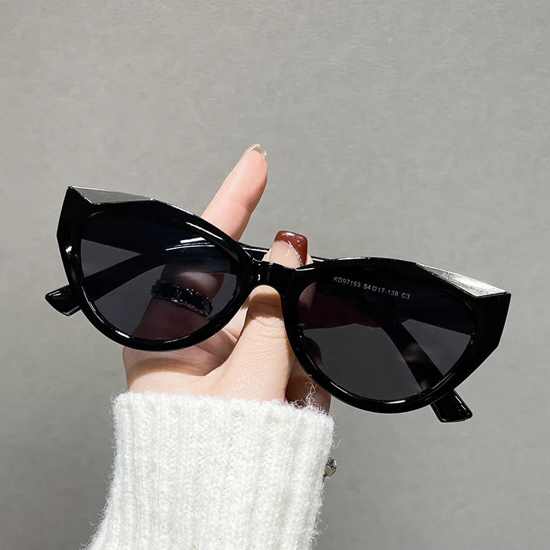 Dame moter Cat-Eye solbrille med glitrende detaljer Luvikno