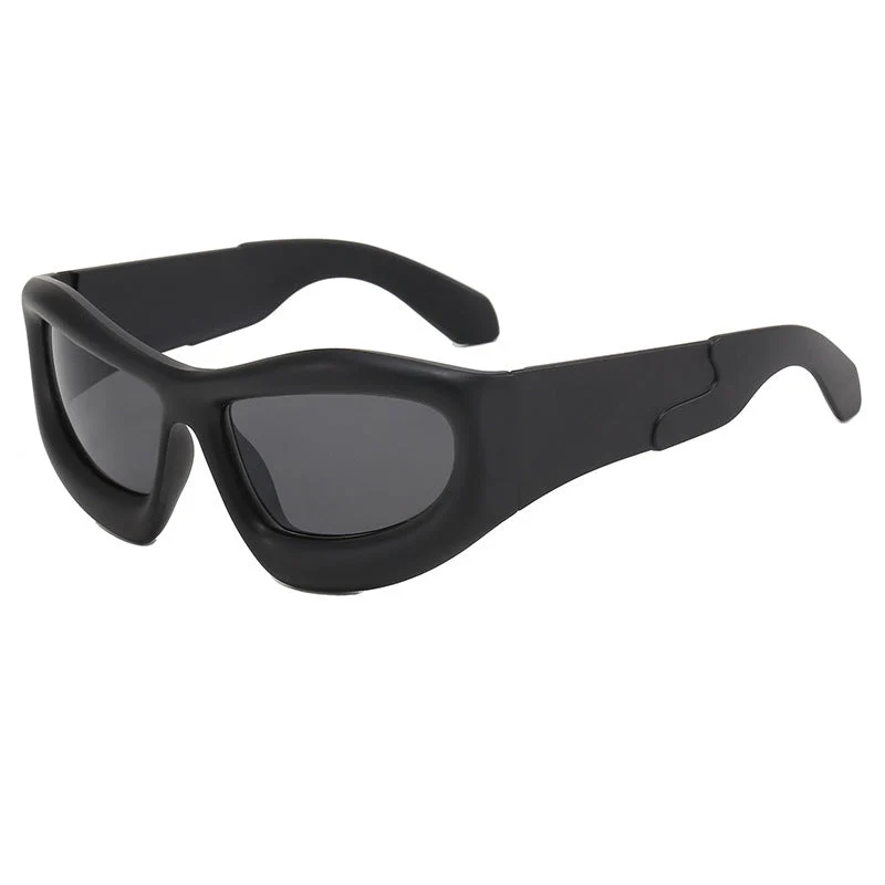 Dame Sportslig Solbrille med robust, geometrisk rammendesign Luvikno