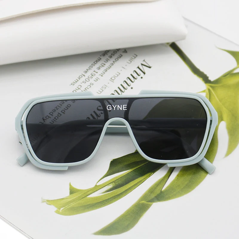 Dame Sporty solbrille med moderne design Luvikno