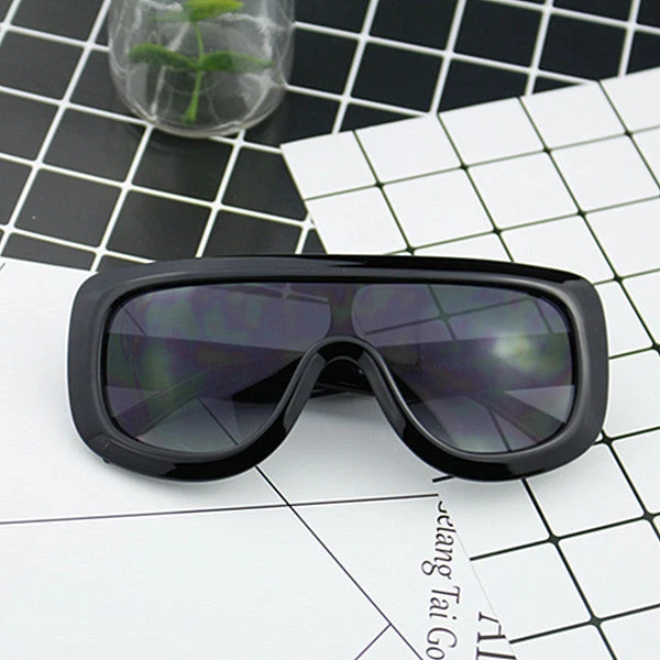 Damer sporty oversized solbriller med futuristisk design Luvikno