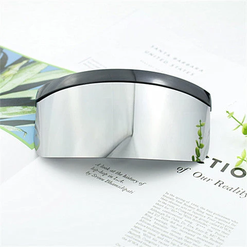 Dame Sport-solbriller i futuristisk design Luvikno