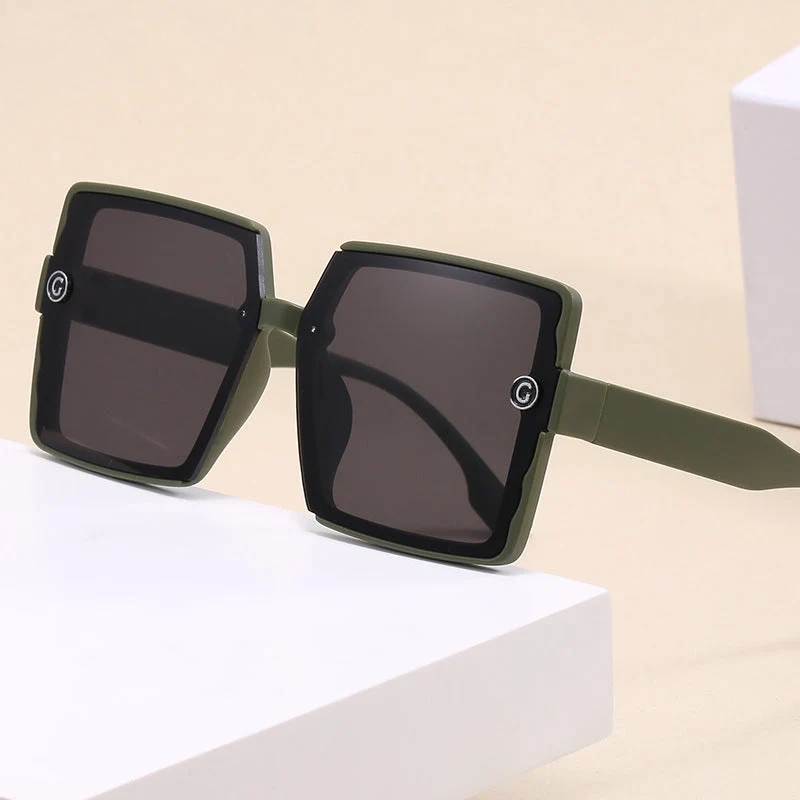 Dame kvadratisk solbrille med moderne design Luvikno