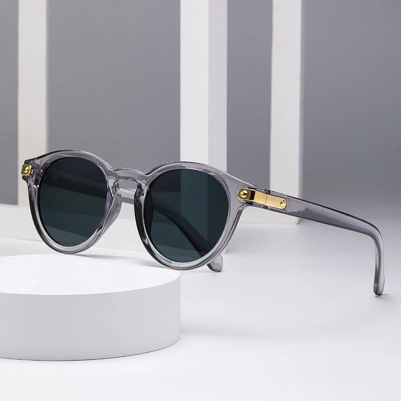 Dame moteriktig solbrille med transparent ramme og robuste glass Luvikno