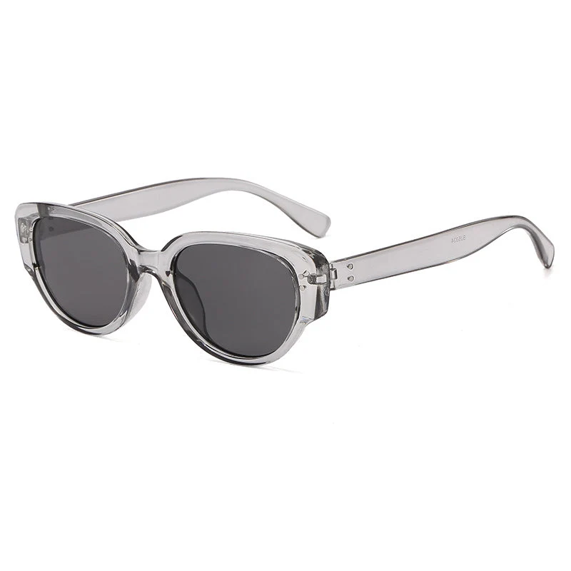 Dame moteriktig solbrille med markant design Luvikno