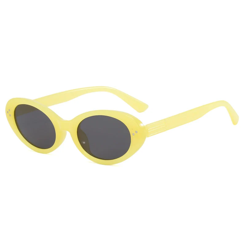 Damer moteriktig solbrille i elegant ovalt design Luvikno
