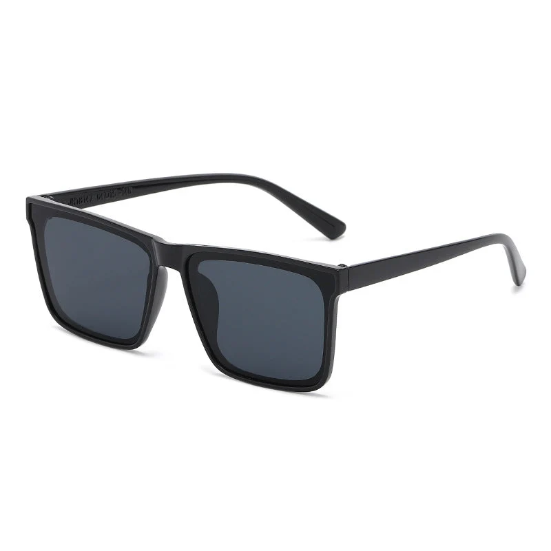 Dame moteriktig solbrille laget av robust, UV-beskyttet plast Luvikno