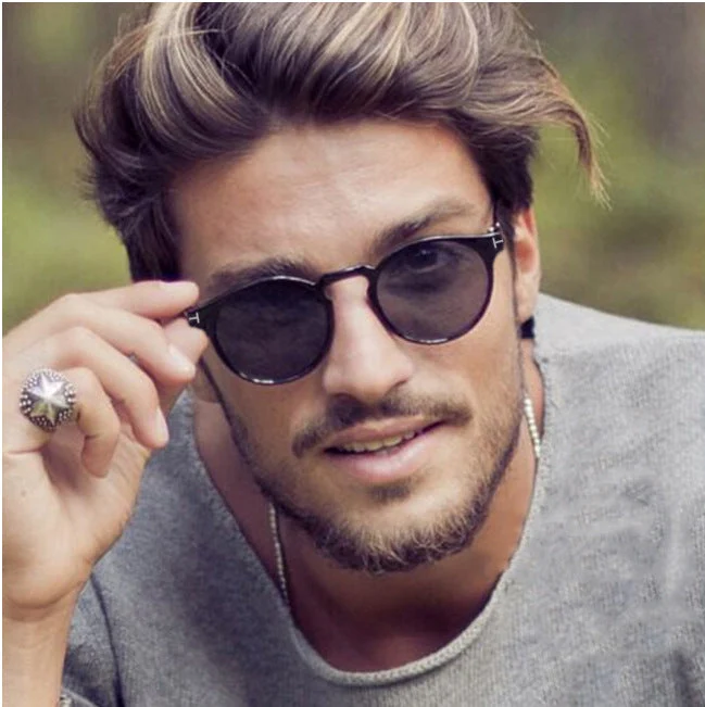 Dame moterik rund solbrille med elegant plastramme Luvikno