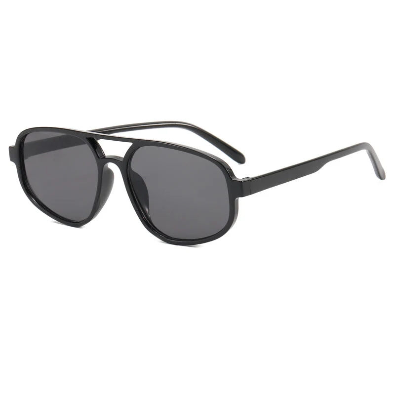 Dame moteriktig oversized solbrille med trendy ramme Luvikno