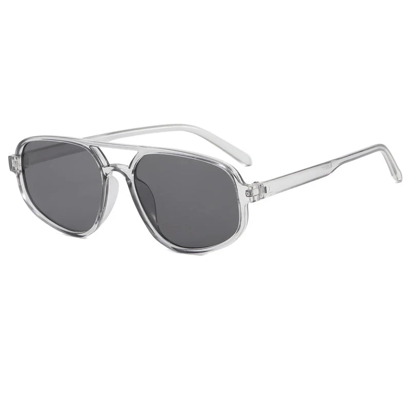 Dame moteriktig oversized solbrille med trendy ramme Luvikno