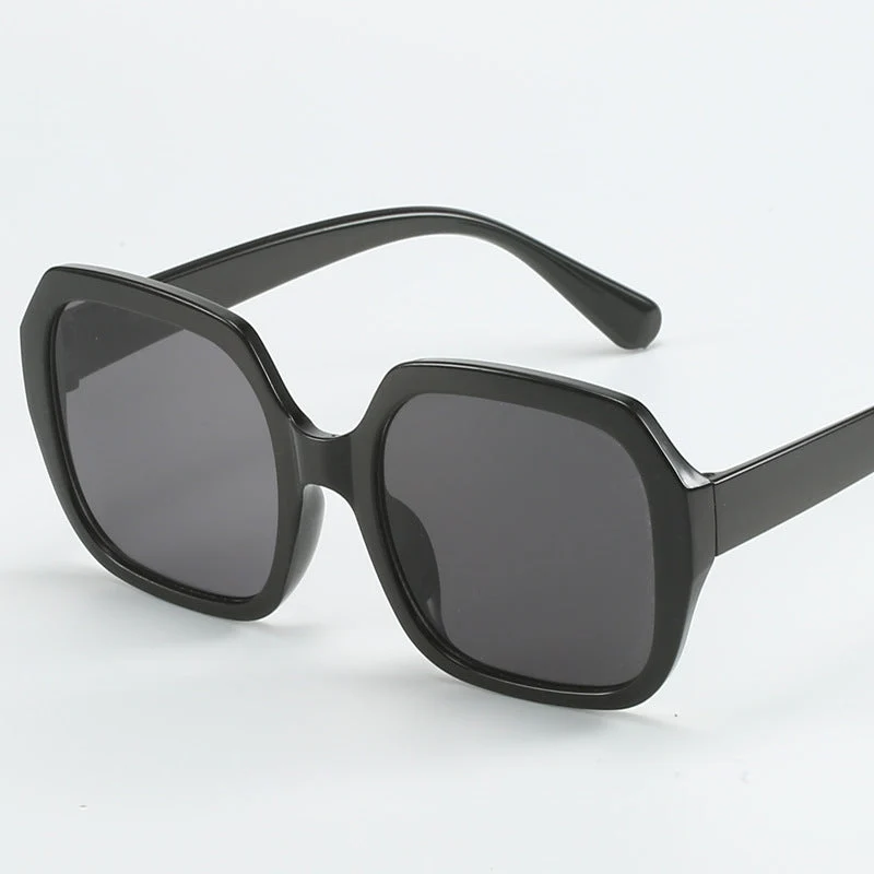 Dame Modisk Oversized-solbrille med ekstravagante leoparddetaljer Luvikno