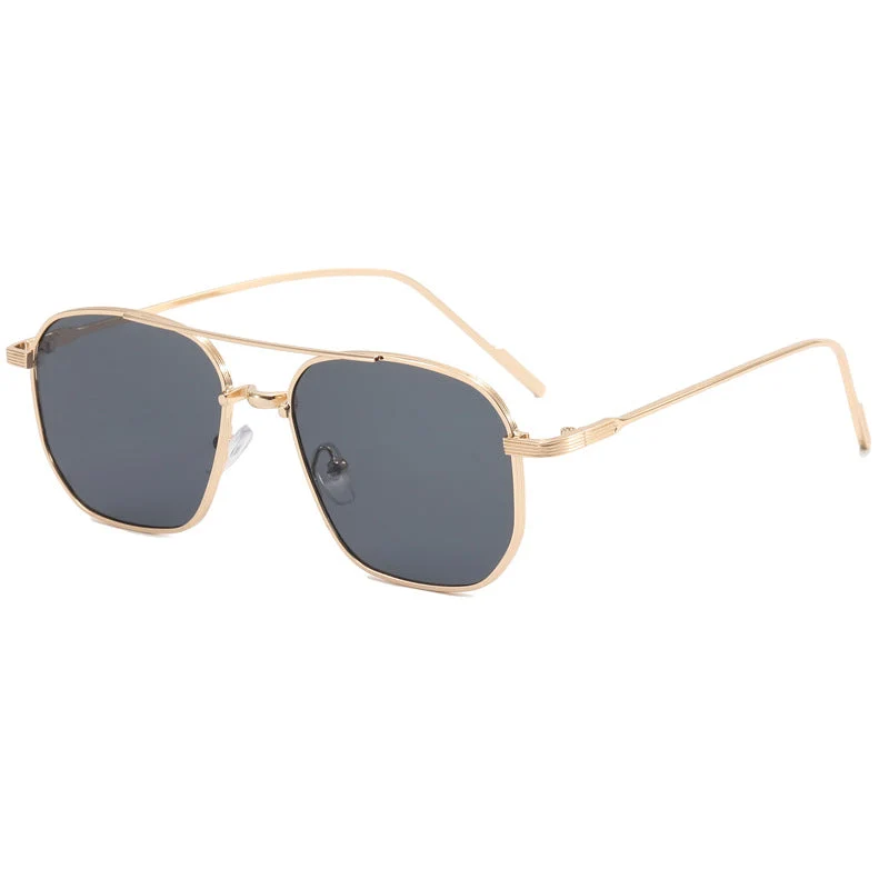 Dame moteriktig geometrisk brille med elegant metallramme Luvikno