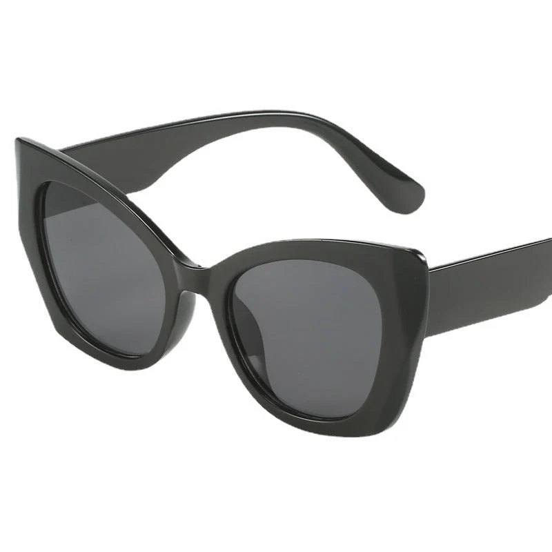Dame Modische Cat-Eye Solbrille med elegant design Luvikno