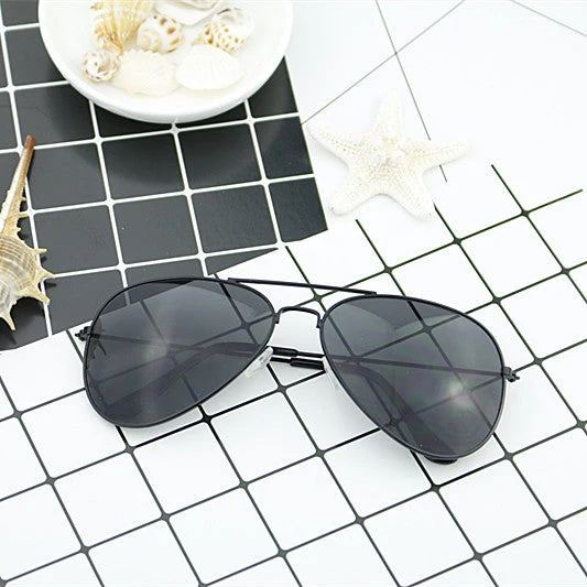 Damer moderne pilot-solbrille med fargegradient linse-design Luvikno