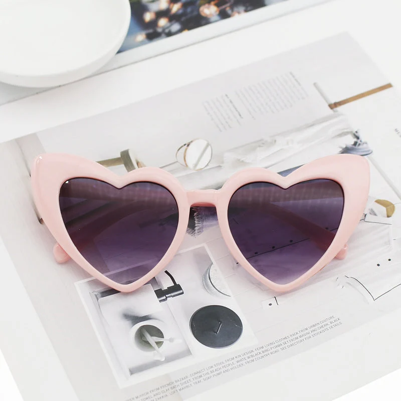 Dame hjerteformet solbrille med glitrende ramme Luvikno