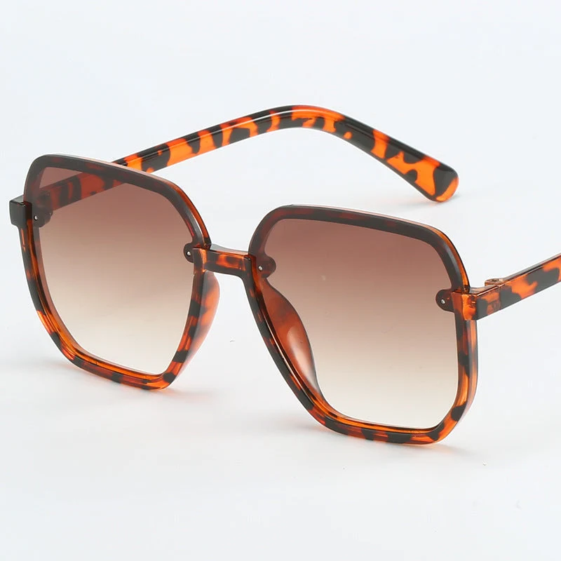 Dame geometrisk solbrille i moderne design Luvikno