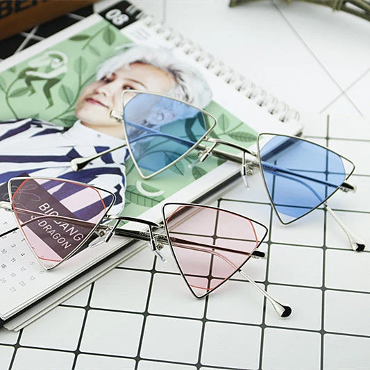 Dame geometrisk solbrille med elegant metallramme Luvikno