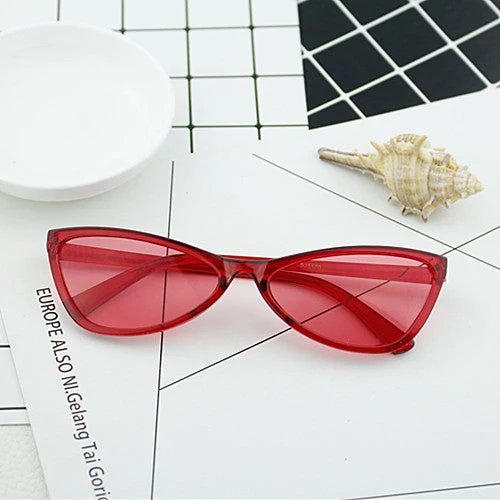Damer geometrisk designer solbrille i moderne stil Luvikno
