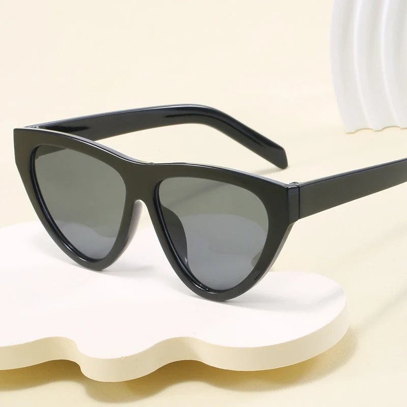 Dame futuristisk Cat-Eye solbrille med høykvalitets plastikkramme Luvikno