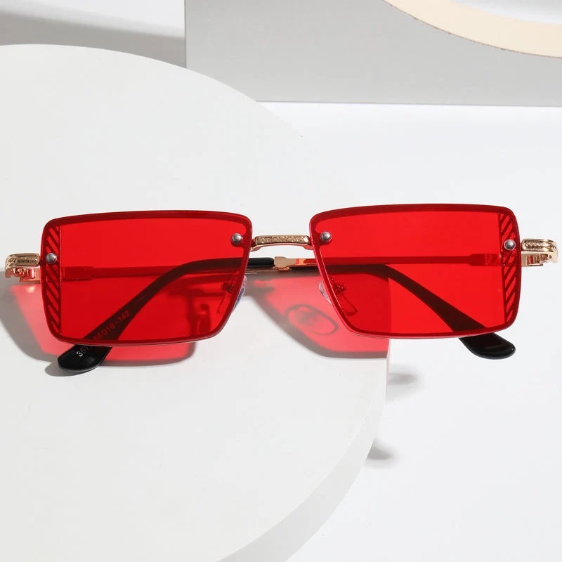 Dame Elegant kvadratisk solbrille med raffinerte rammedetaljer Luvikno