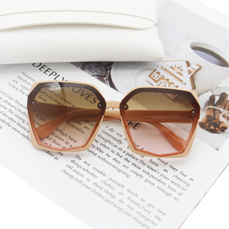 Dame Designer-solbrille i elegant hexagon-design Luvikno