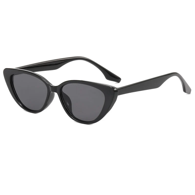 Dame Kattøye Solbrille med moderne ramme Luvikno