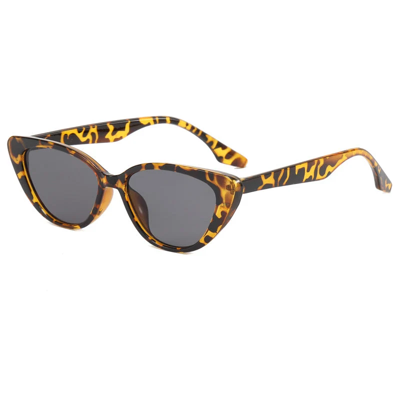 Dame Kattøye Solbrille med moderne ramme Luvikno