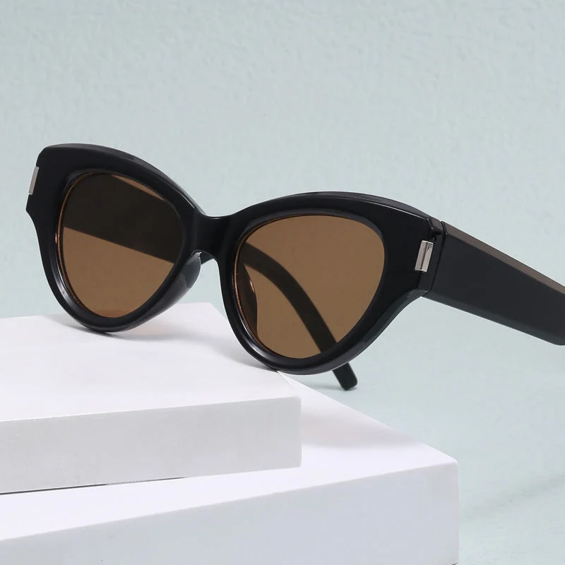 Dame Cat-Eye solbriller med moderne, iøynefallende design Luvikno